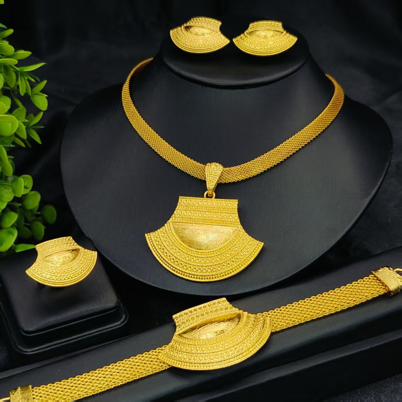 ชุดเครื่องประดับ 4 ชิ้น ประกอบ - Fine Jewelry Watches Women บทวิจารณ์และราคา