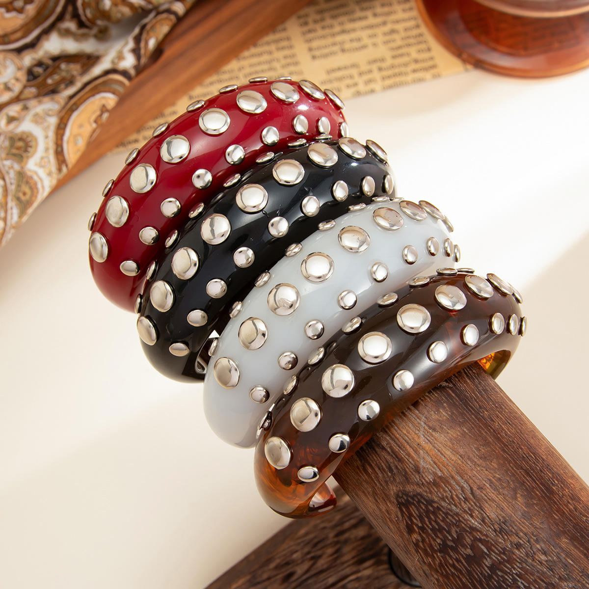กำไลข้อมืออะคริลิคเรซิ่นแบบซ้อ - Minimalist Ring Stackable บทวิจารณ์และราคา