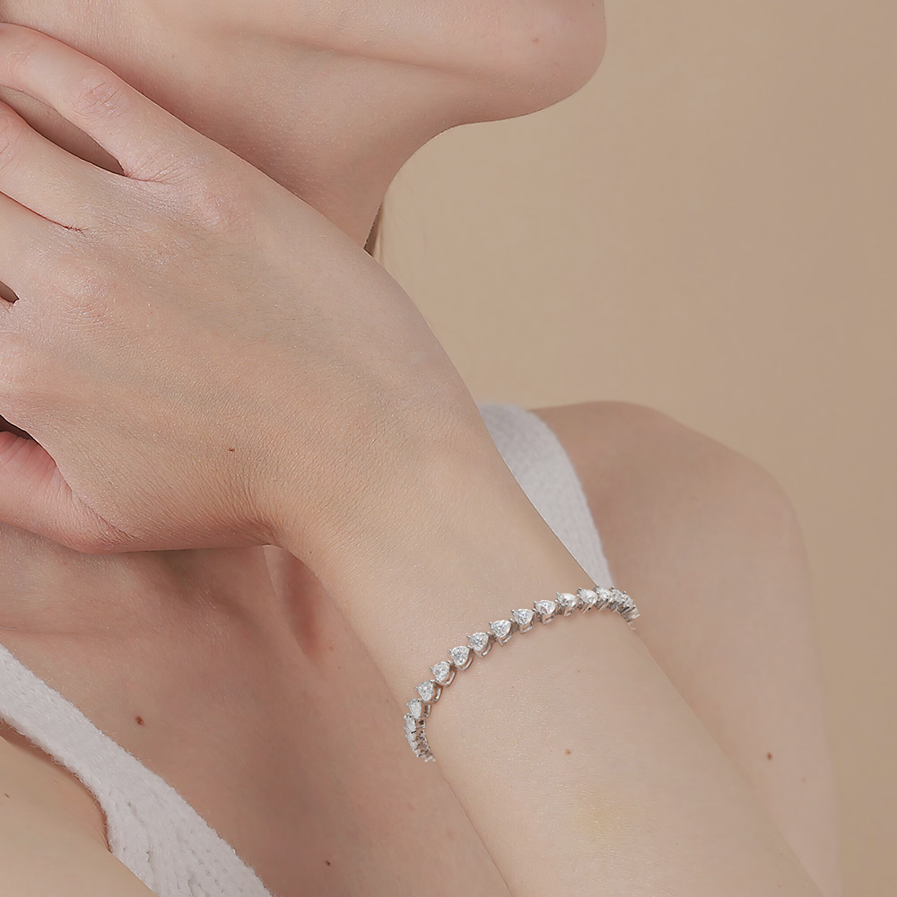 สร้อยข้อมือเทนนิสมอยซาไนต์ทรงห - Fine Jewelry Watches Women บทวิจารณ์และราคา