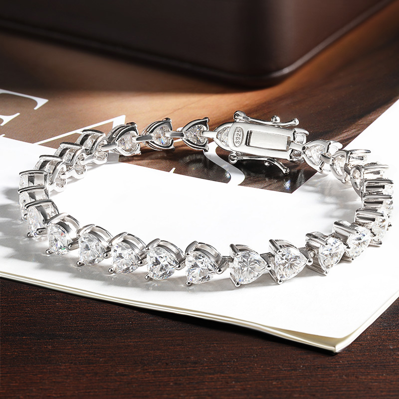 สร้อยข้อมือเทนนิสมอยซาไนต์ทรงห - Fine Jewelry Watches Women บทวิจารณ์และราคา